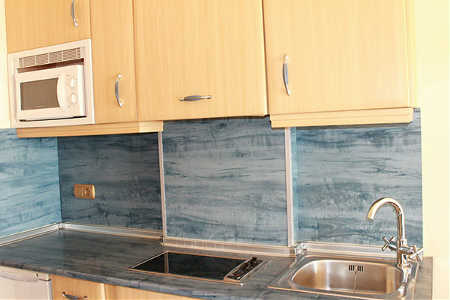 Cocina apartamento Suite-Hotel Puerto Marina Mojacar